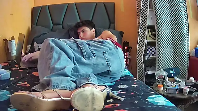 diegotorresd2312 online show from March 25, 5:41 pm