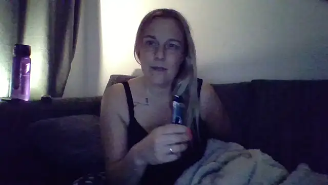 scrummymummy2 online show from March 28, 9:25 pm