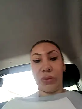 Snapshot of coral_smitth chatting on April 22, 3:57 pm coral smitth online show from April 22, 3:57 pm