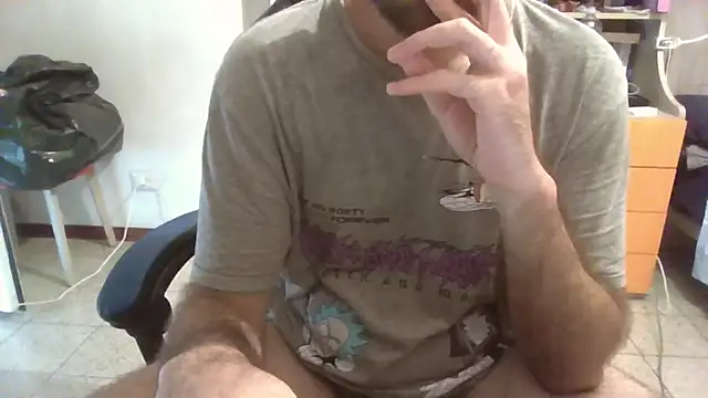 Snapshot of aaalen98 chatting on July 17, 4:34 pm aaalen98 online show from July 17, 4:34 pm