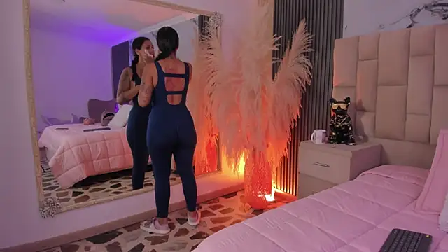 EmmaTorres  online show from March 13, 8:26 pm