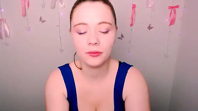 Sun Alexia online show from April 14, 7:53 pm