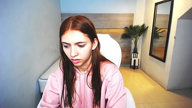 Snapshot of liseth_fox chatting on December 27, 12:34 pm liseth fox online show from December 27, 12:34 pm