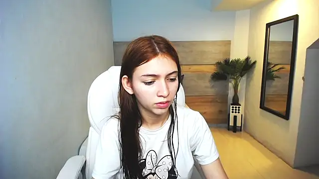 Snapshot of liseth_fox chatting on January 4, 12:38 pm liseth fox online show from January 4, 12:38 pm