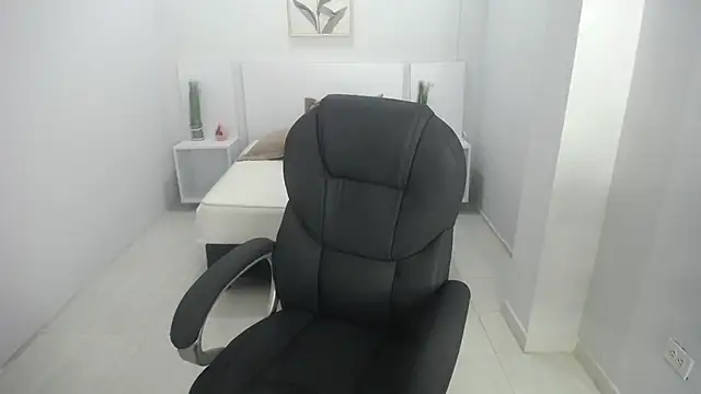 Snapshot of liseth_fox chatting on January 23, 12:30 pm liseth fox online show from January 23, 12:30 pm