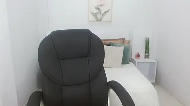 Snapshot of liseth_fox chatting on January 31, 3:11 pm liseth fox online show from January 31, 3:11 pm