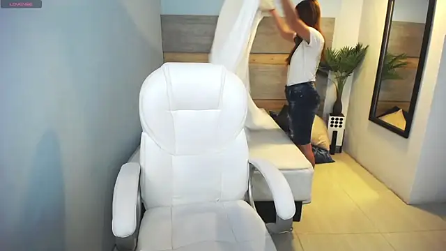 Snapshot of liseth_fox chatting on February 27, 7:58 pm liseth fox online show from February 27, 7:58 pm