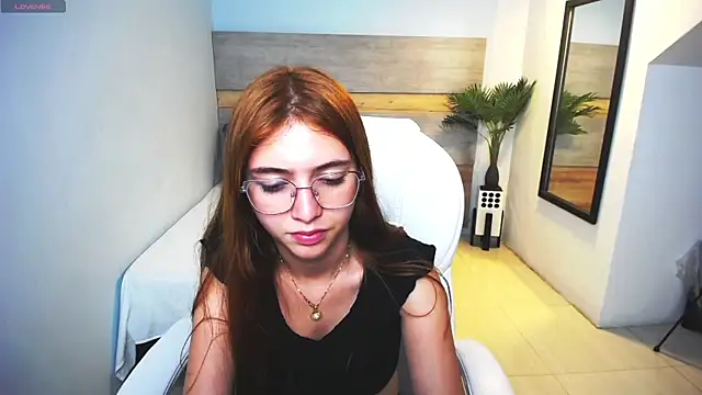 Snapshot of liseth_fox chatting on March 11, 2:10 am liseth fox online show from March 11, 2:10 am