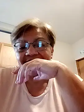 Madrastrahot69 online show from February 13, 7:54 pm