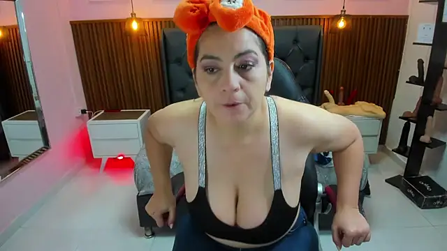 MEYLAGIA online show from November 22, 2:54 am