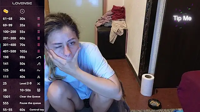 Snapshot of ana_squirt69 chatting on July 1, 9:03 pm ana squirt69 online show from July 1, 9:03 pm