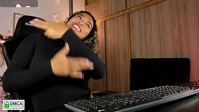 aleja montiel   online show from February 17, 12:56 pm