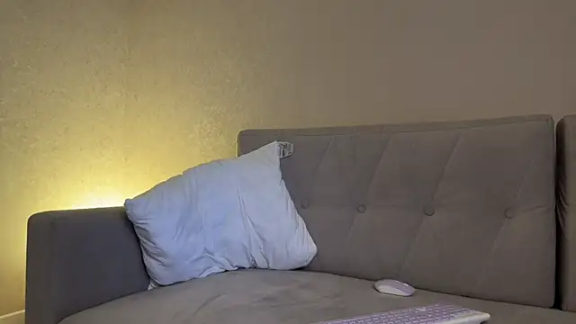 weshycouple online show from April 15, 3:02 am