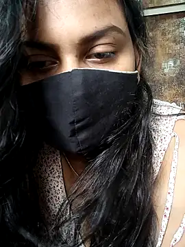 HaaniKaur online show from June 23, 5:49 am