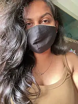 HaaniKaur online show from June 24, 10:25 am