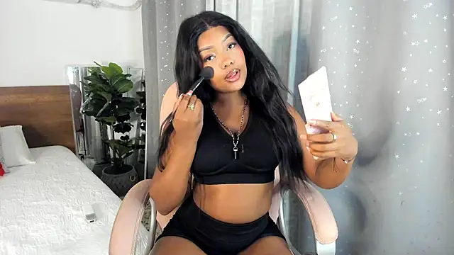 Isaa Coleman  online show from February 6, 10:32 pm