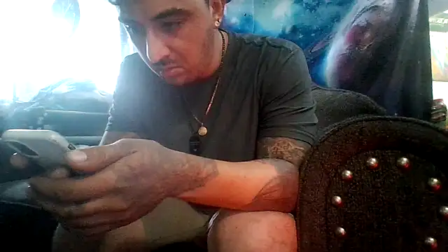 Antoniothedon online show from May 17, 7:10 pm