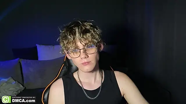 Keytaro online show from March 10, 2:55 pm