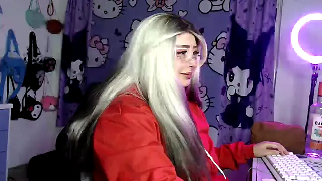 lussyevans24 online show from April 17, 3:20 am