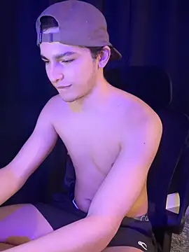 cybercosmiiic online show from February 2, 9:35 pm