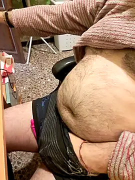 Snapshot of Escondido52 chatting on March 22, 11:21 am Escondido52 online show from March 22, 11:21 am