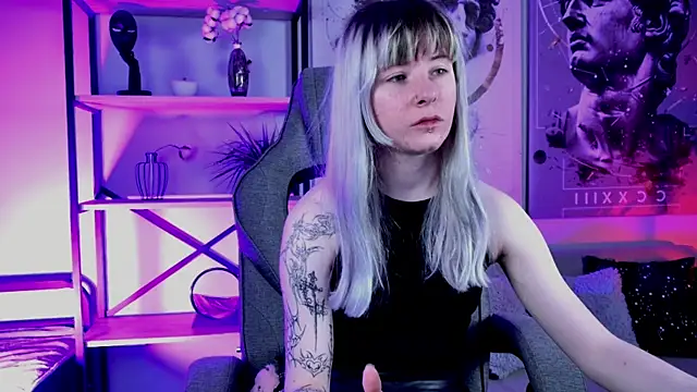 LexiWenford online show from April 6, 2:53 am