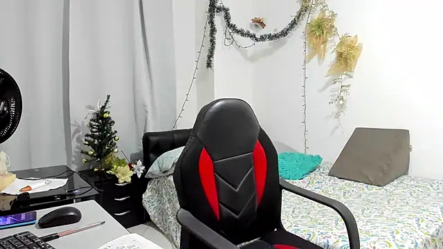 Sanddi milff online show from December 15, 1:22 pm