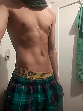 Dennis 2024 online show from March 8, 8:34 pm