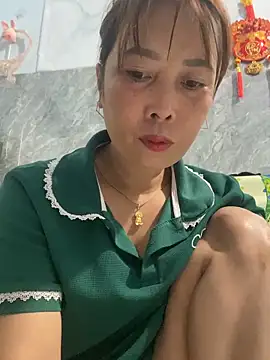 Linaannn online show from April 3, 11:25 pm