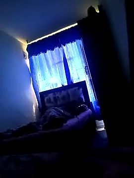 alexmoragomez online show from April 2, 2:04 pm