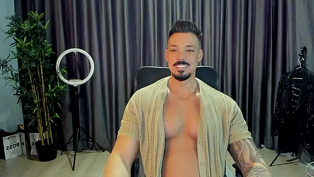 HaydenSpearss online show from March 14, 7:47 am