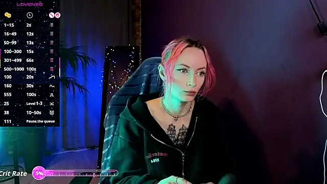 Snapshot of _HelenCarter chatting on June 23, 8:40 pm HelenCarter online show from June 23, 8:40 pm