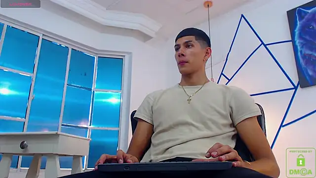 Snapshot of Valerio_20 chatting on December 10, 7:54 pm Valerio 20 online show from December 10, 7:54 pm