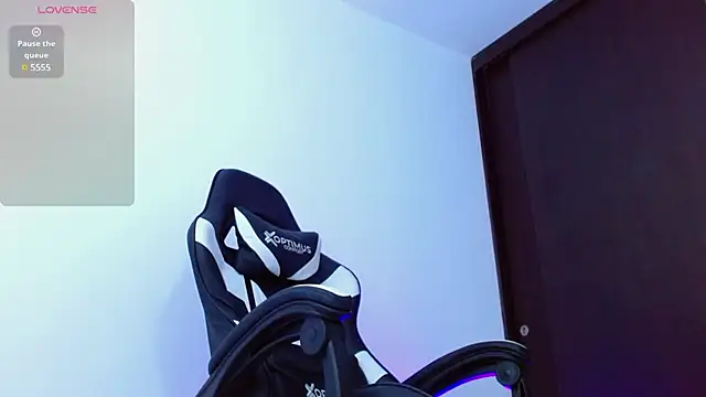 Snapshot of Valerio_20 chatting on March 11, 7:36 pm Valerio 20 online show from March 11, 7:36 pm