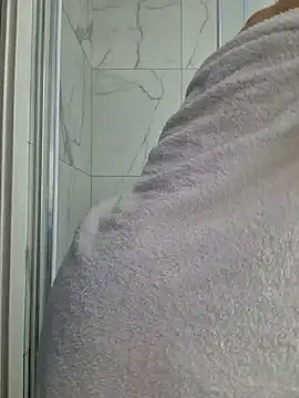 EileX official online show from March 22, 5:22 am