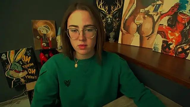 luxie milady online show from February 20, 1:33 pm