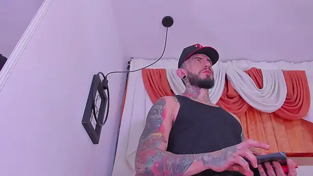 Snapshot of dilan_scootk_ chatting on February 22, 11:20 am dilan scootk online show from February 22, 11:20 am