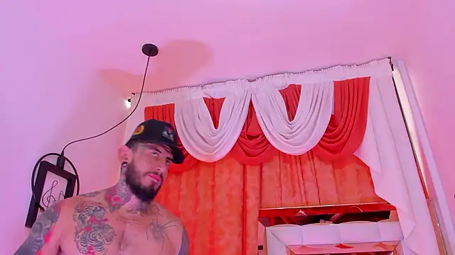 Snapshot of dilan_scootk_ chatting on March 4, 6:47 pm dilan scootk online show from March 4, 6:47 pm