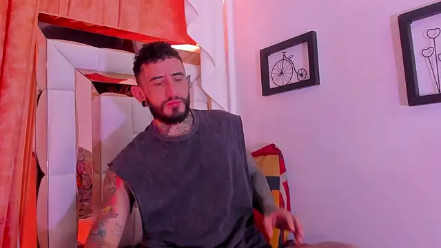 dilan scootk  online show from March 19, 7:29 pm