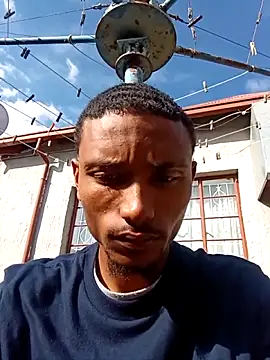 slimmydaddy69 online show from May 25, 12:22 pm