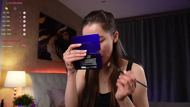 Amely Young online show from January 23, 1:51 am