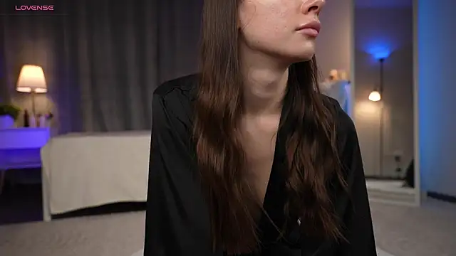 Amely Young online show from November 21, 1:48 am