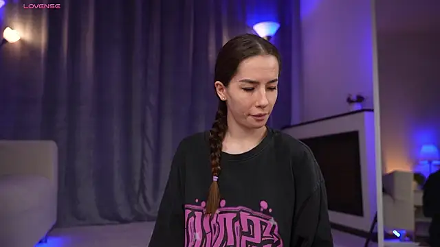 Amely Young online show from March 31, 3:52 am