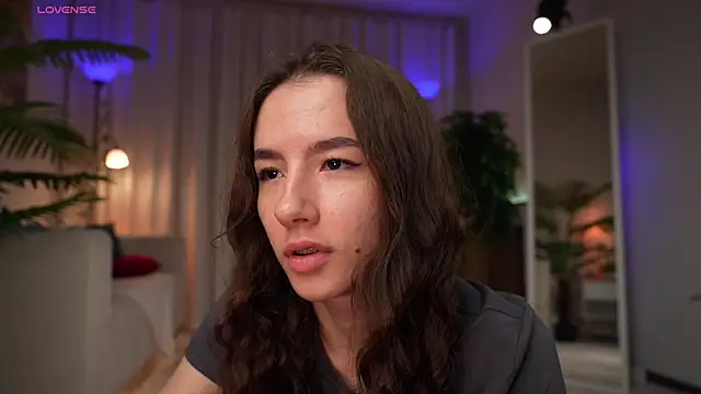 Amely Young online show from July 9, 1:31 am
