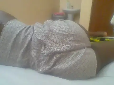 Pretty ellahh online show from February 17, 9:50 am