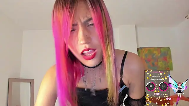 Snapshot of linnie_ chatting on January 24, 11:04 am linnie online show from January 24, 11:04 am