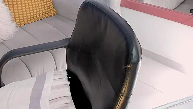 Snapshot of Pamela_Rosal chatting on March 15, 4:10 pm Pamela Rosal online show from March 15, 4:10 pm