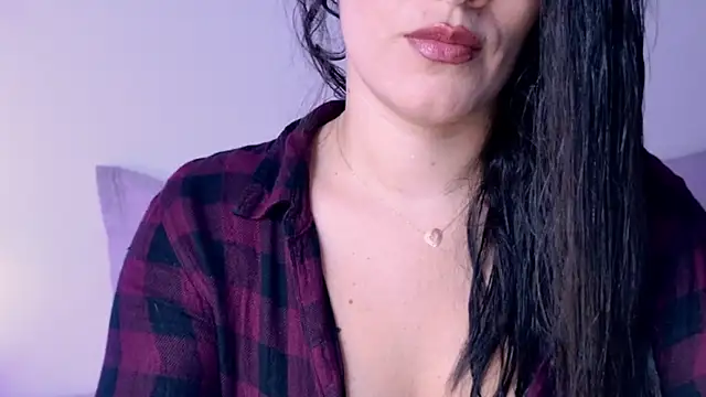 Snapshot of Pamela_Rosal chatting on February 13, 9:55 pm Pamela Rosal online show from February 13, 9:55 pm