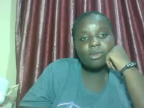 hotebbbyy online show from December 5, 4:58 pm