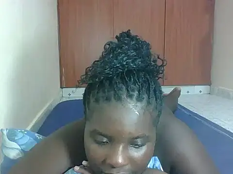 hotebbbyy online show from March 10, 3:11 am